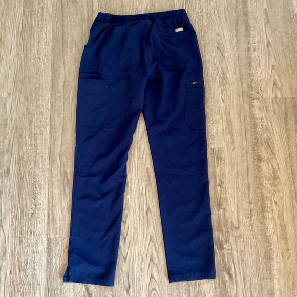 FIGS Yola Skinny Scrub Pants, Classic Navy, Size XS - Picture 3 of 5
